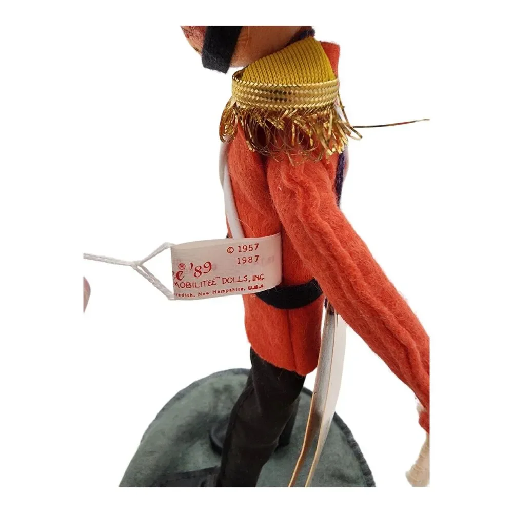 Vintage 1989 Annalee British Queen's Guard 11